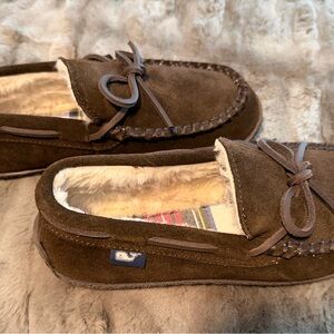 New Vineyard Vines  Boy’s Slippers